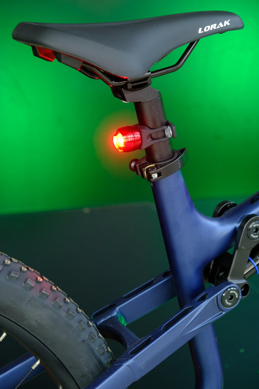 Сигнал стоп задний X-161R, код 41666